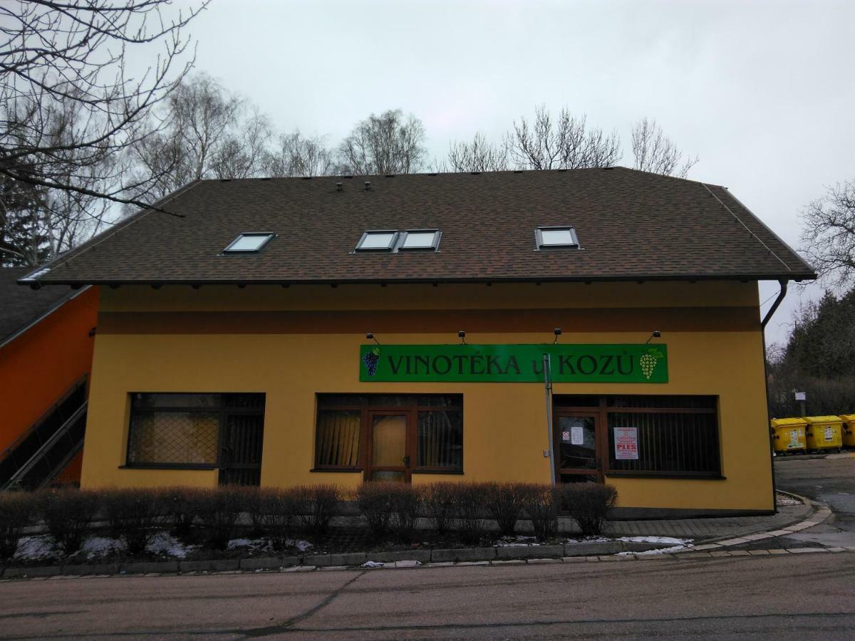 Vinoteka "U Kozu" 호텔 Nové Město nad Metují 외부 사진